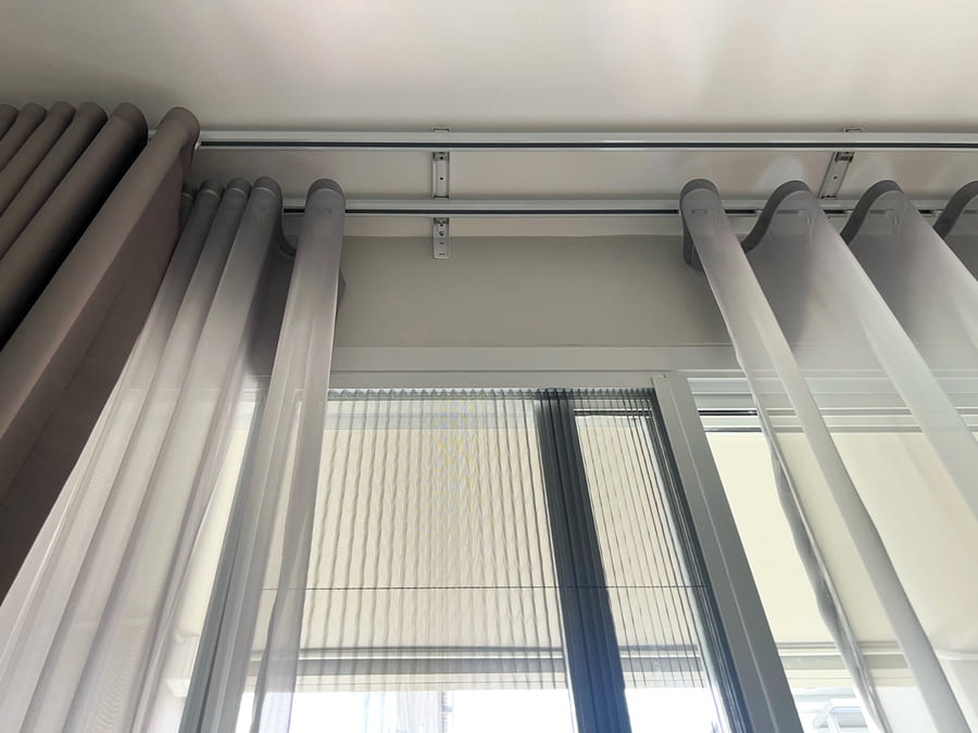 Нагрузка на электрокарниз